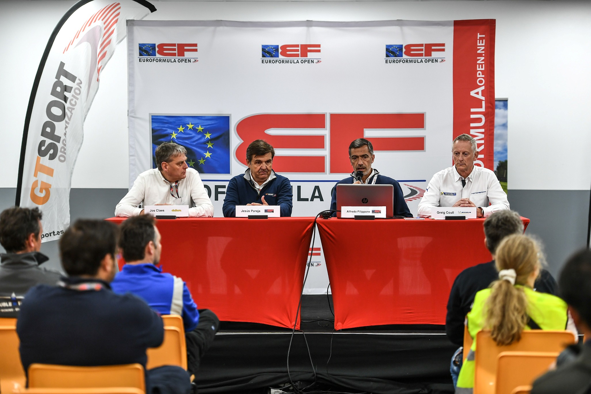 19-13 Claes_Pareja_Filippone_Coull at presentation.jpg