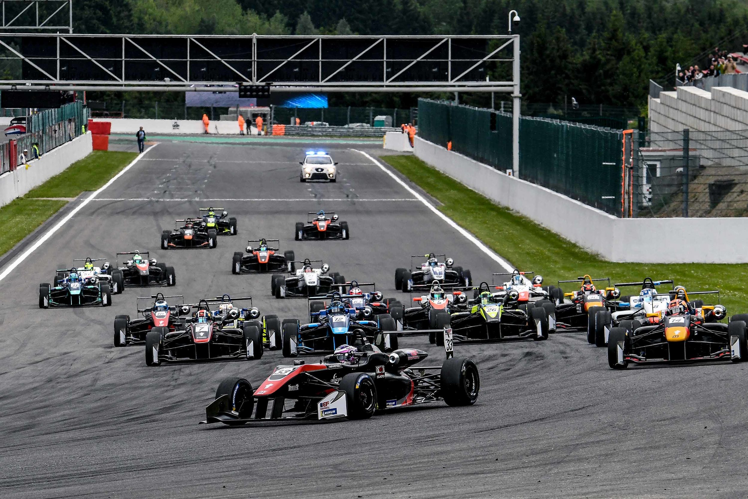 19-14 EFO Spa Start R1.jpg