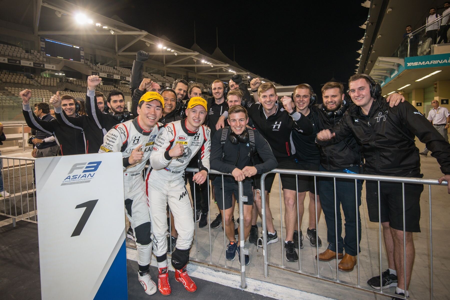 F3AC_Race 7_Nikita Mazepin & Ukyo Sasahara.jpg