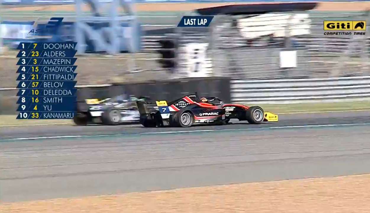 Jack Doohan suffers a puncture and is passed by Joey Alders on the last lap.