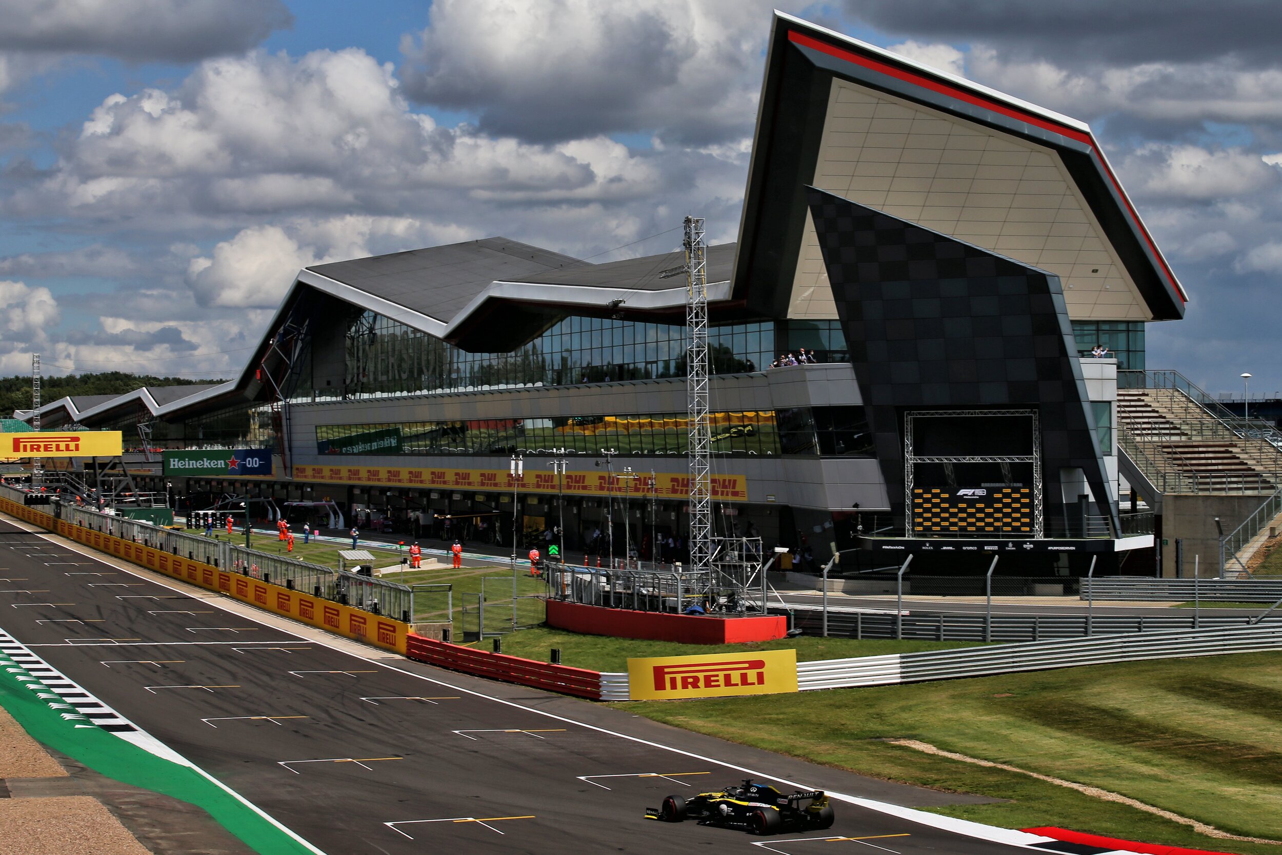Daniel Ricciardo completes his lap during qualifying at the F1 Pirelli British Grand Prix. (Image: Supplied)