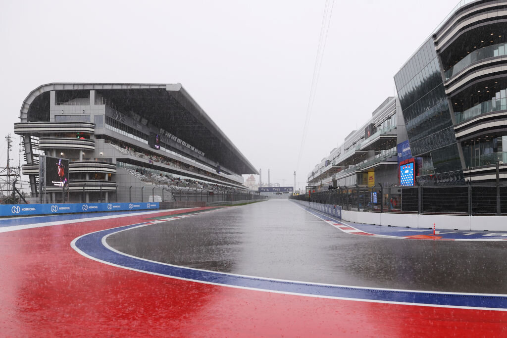 The first race of the FIA Formula 2 weekend at Sochi has been postponed as weather conditions deteriorate. (Formula Motorsport Limited)