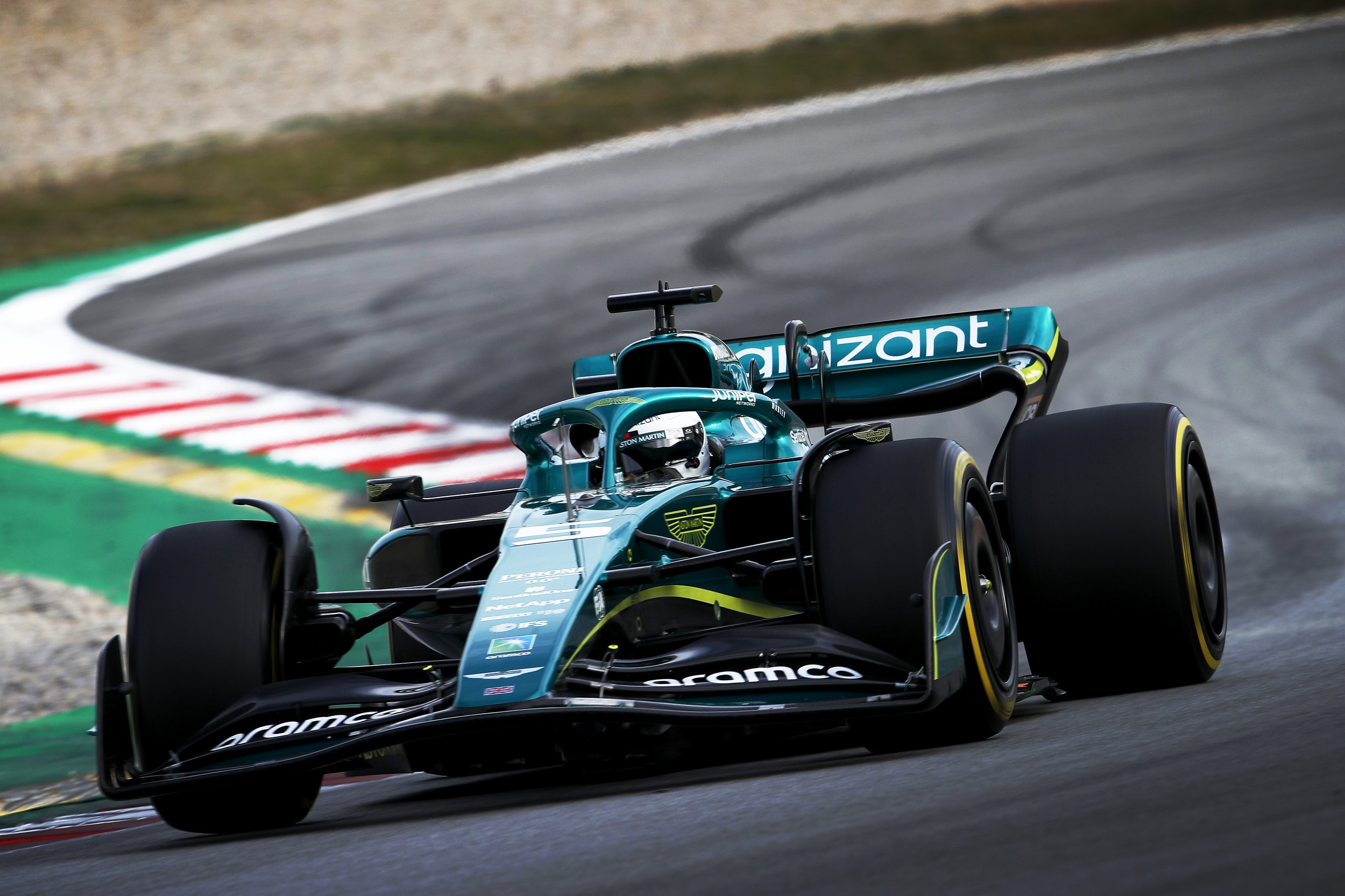 F122T01_155913_56I6190.jpg