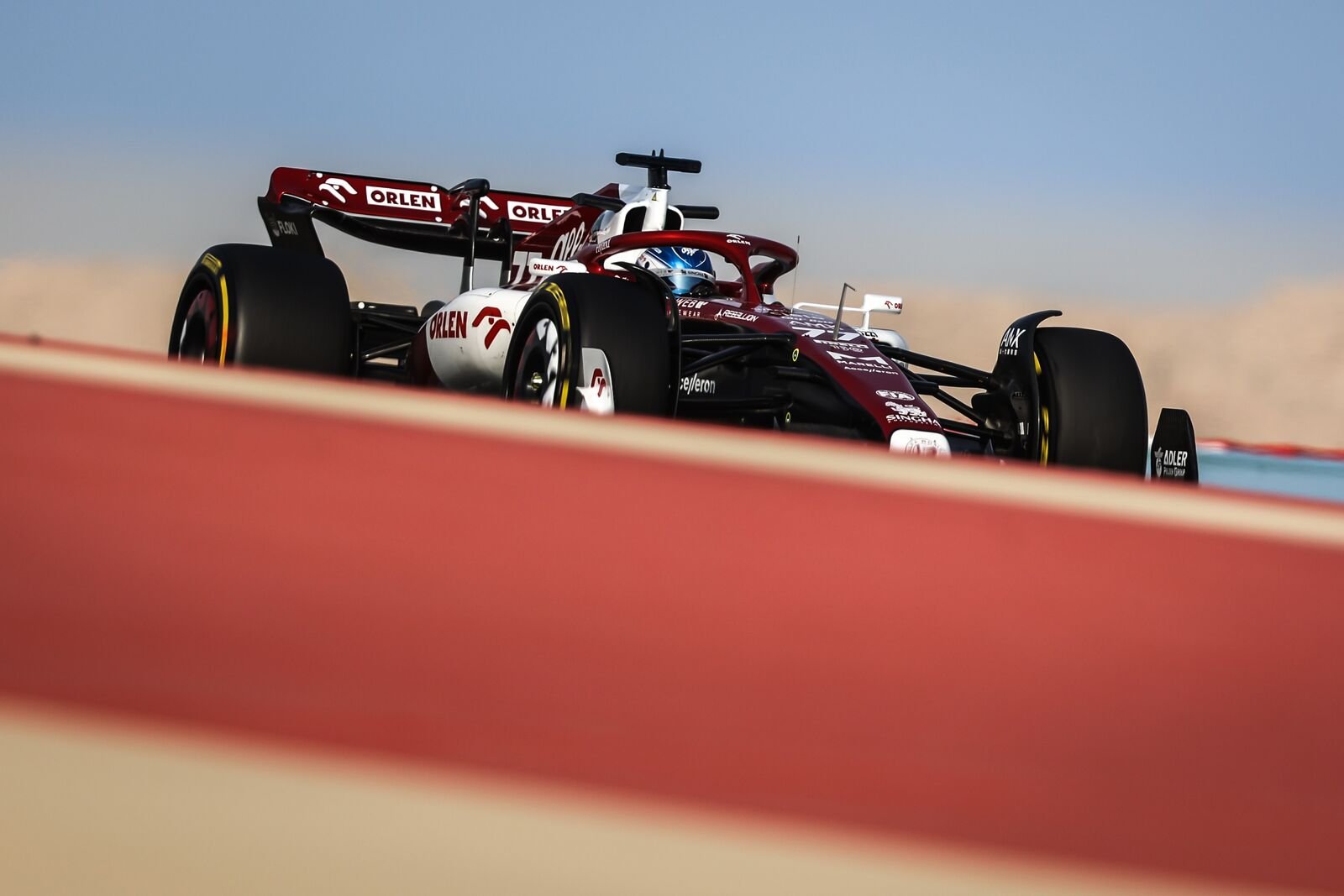 large-2022 Pre-Season Testing - Bahrain_ Day 1-1.jpg
