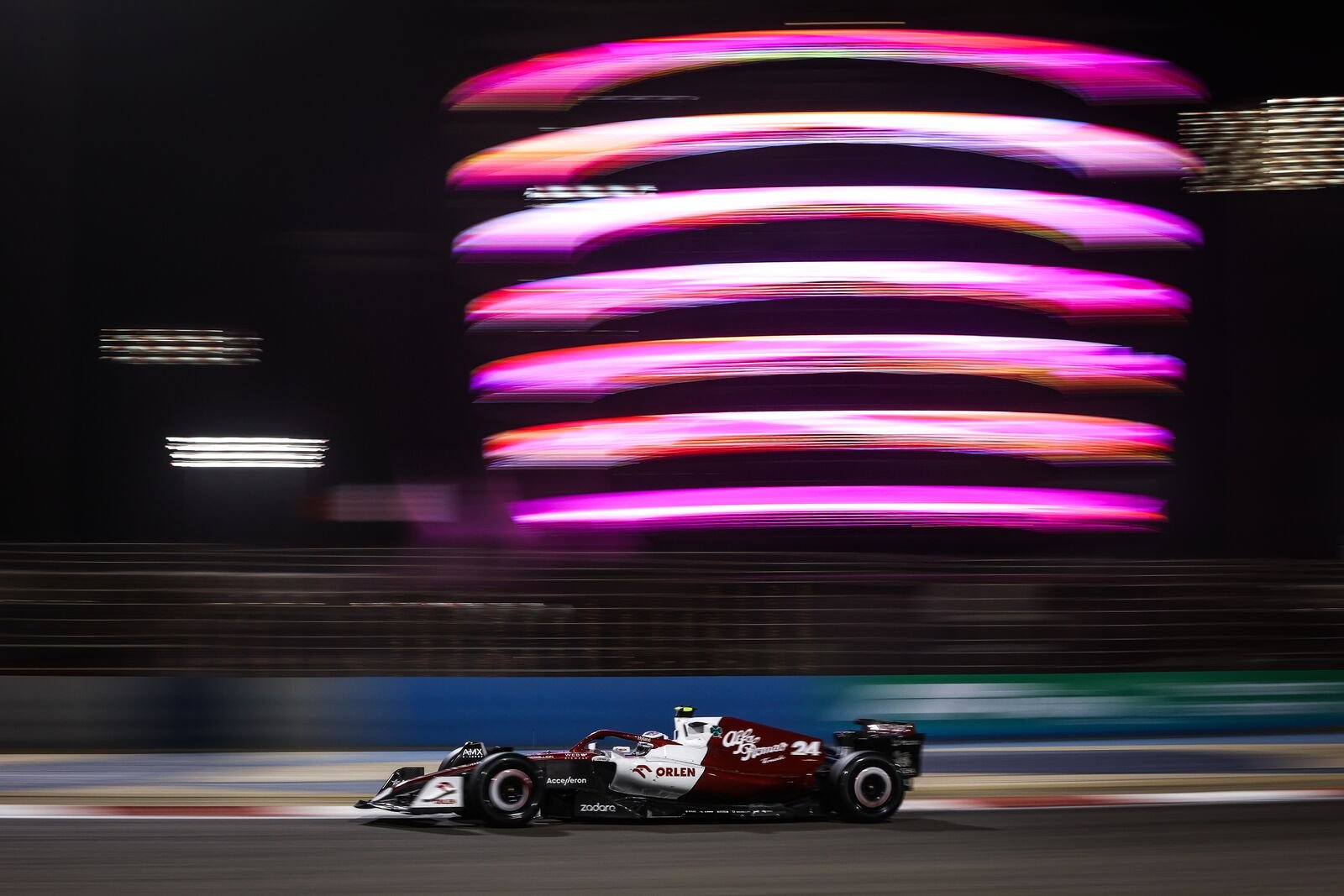 large-2022 Pre-Season Testing - Bahrain_ Day 2-12.jpg