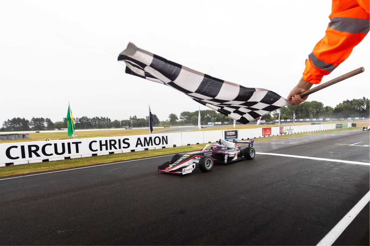 Zack Scoular wins in wet and wild Toyota FR Oceania sprint at Manfeild