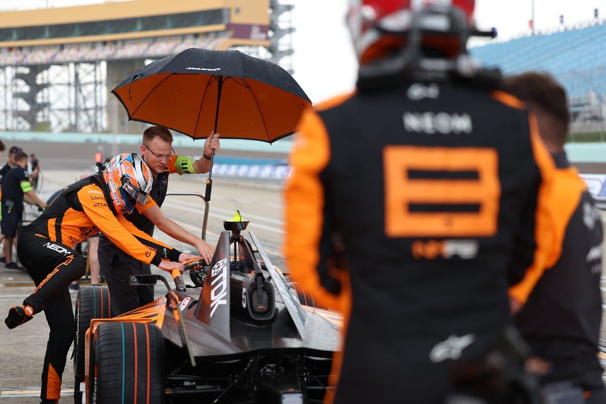 McLaren prepares for Formula E exit