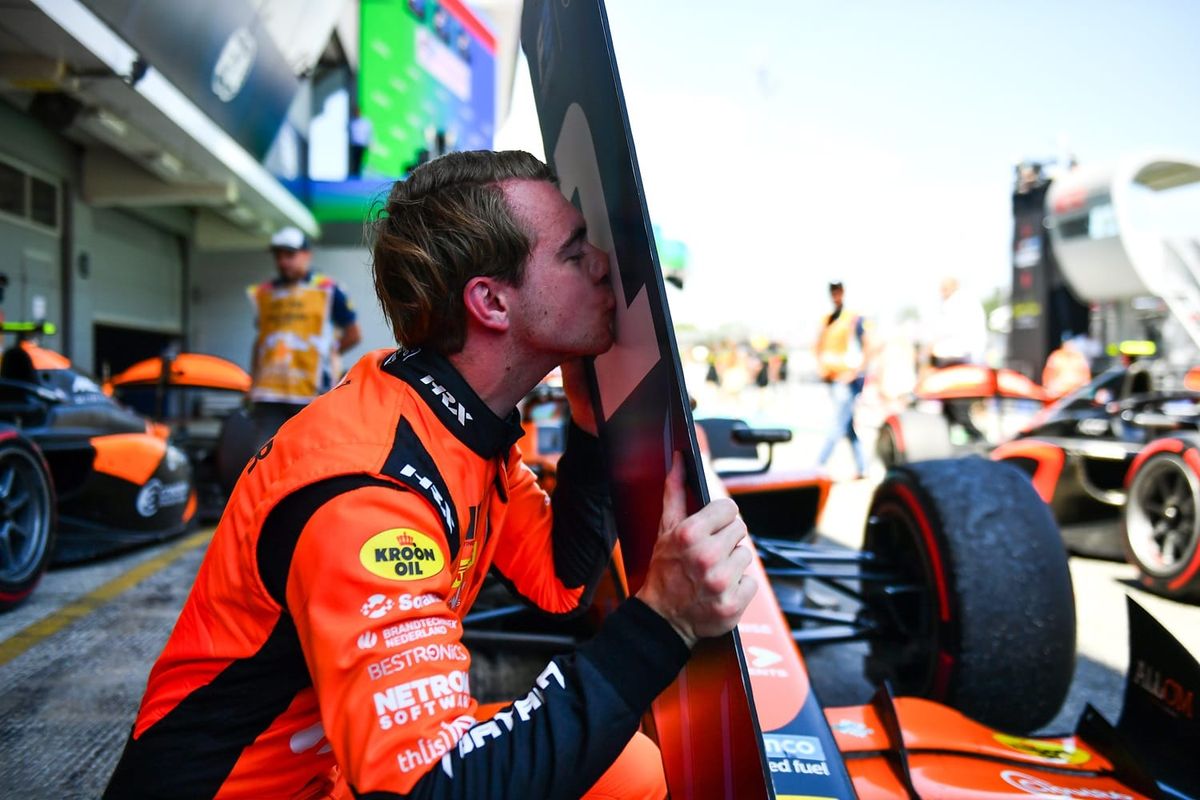 Richard Verschoor takes victory as strategy call flips F2 Barcelona sprint