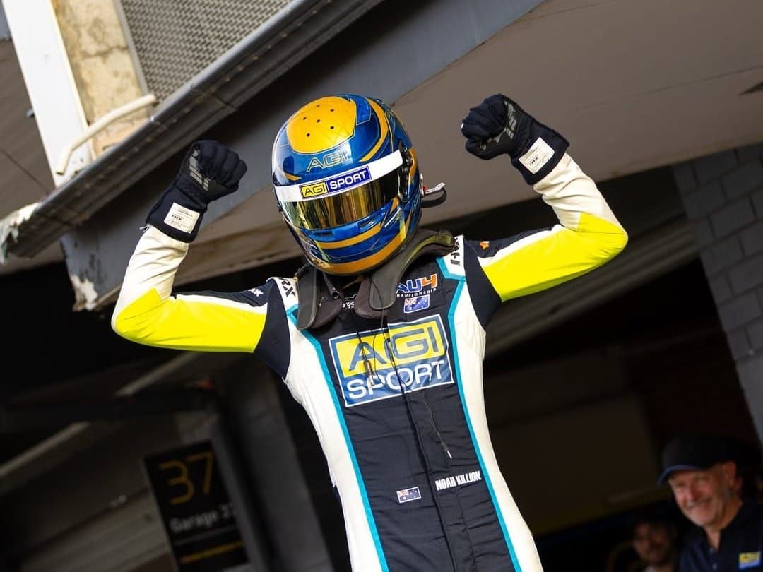 Noah Killion runs away with AU4 race one in Sydney
