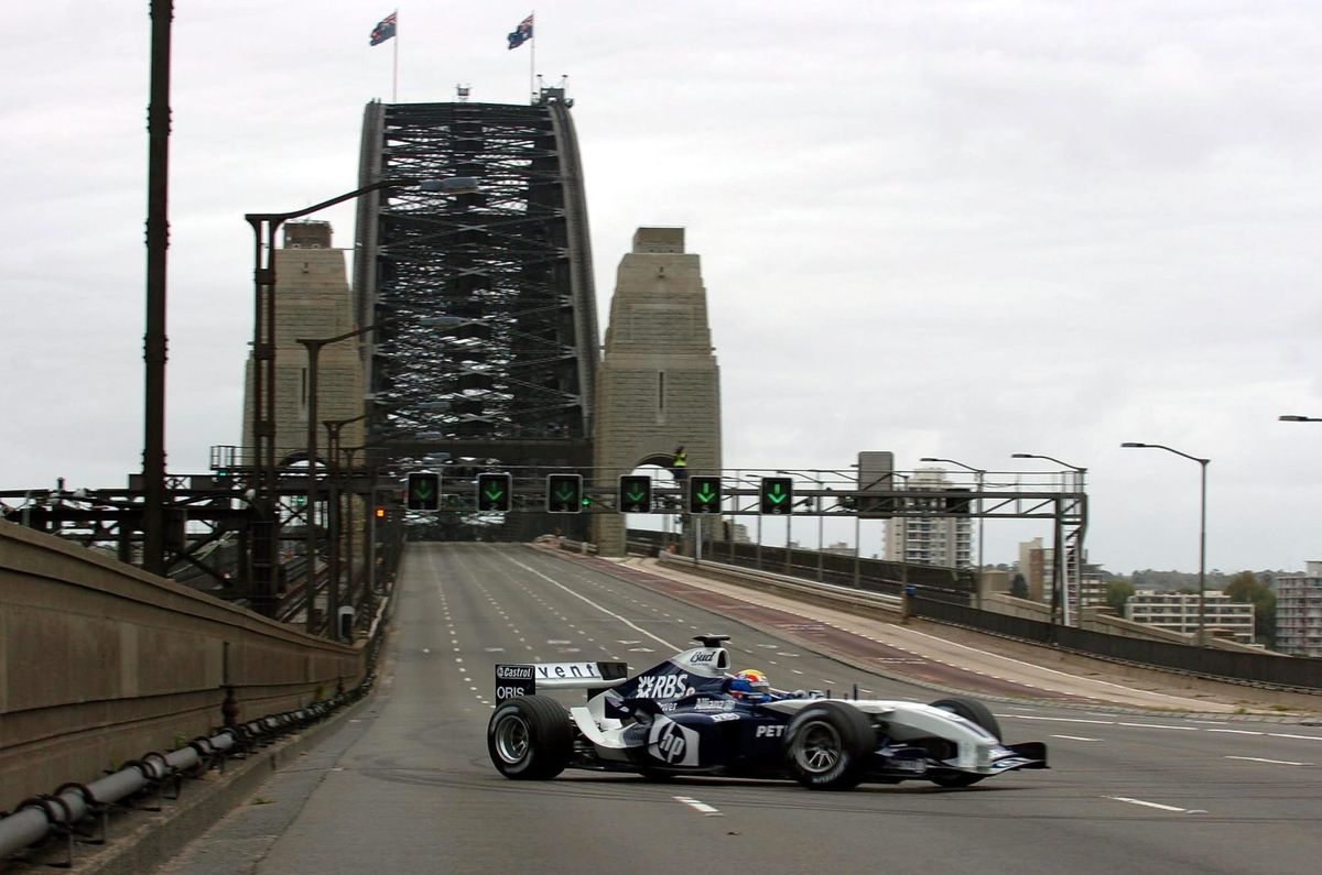 NSW Premier Chris Minns rubbishes claim Sydney could host F1 this year
