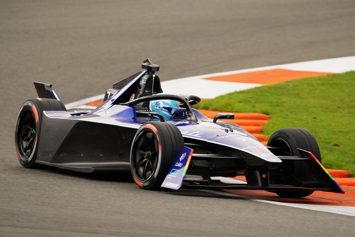 Guenther tops first day of Formula E pre-season test