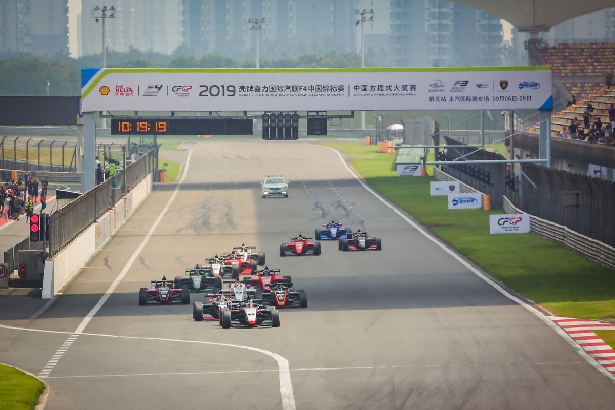 Ukyo Sasahara takes second Shanghai victory with Jack Doohan in third