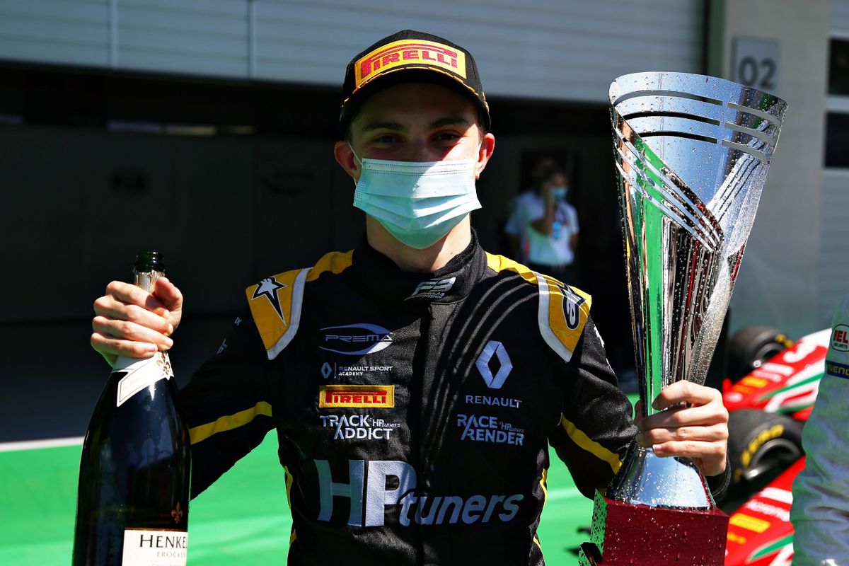 Oscar Piastri takes dominant victory in maiden FIA Formula 3 outing