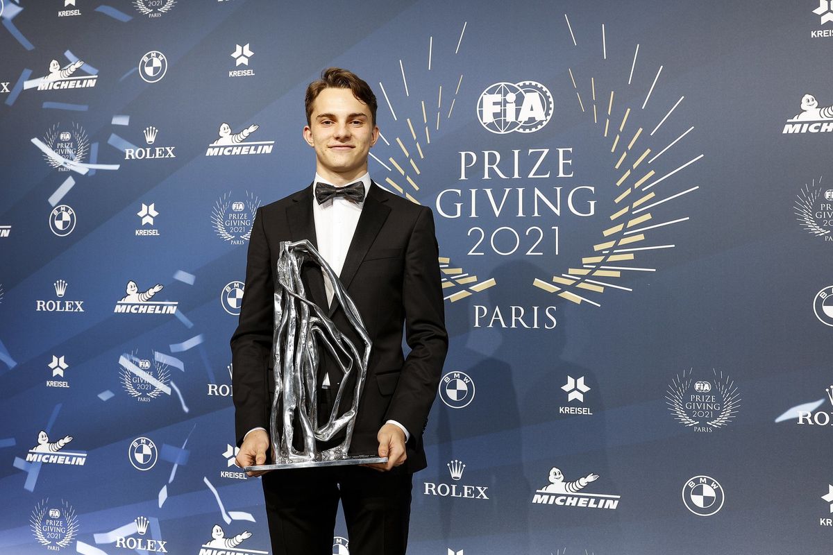 Oscar Piastri awarded FIA Rookie of the Year