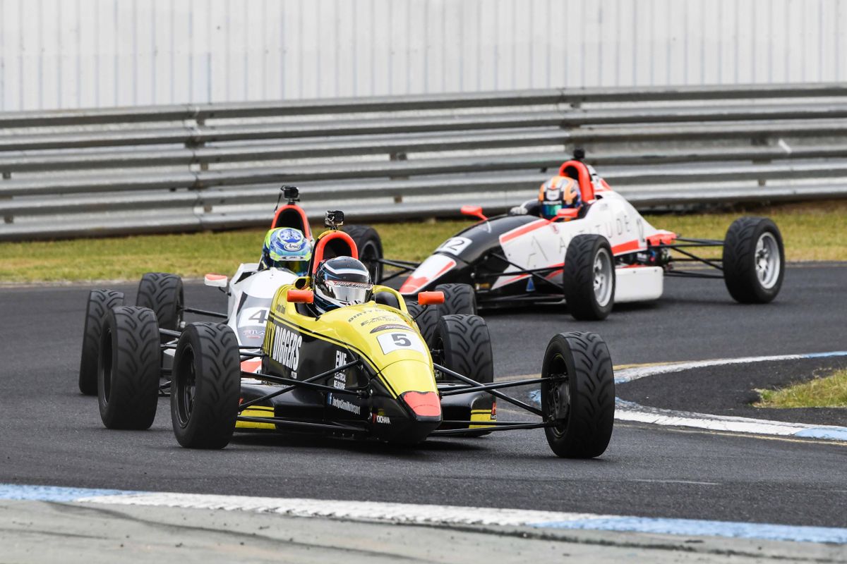 Jordyn Sinni walks away with Formula Ford round victory in Sandown