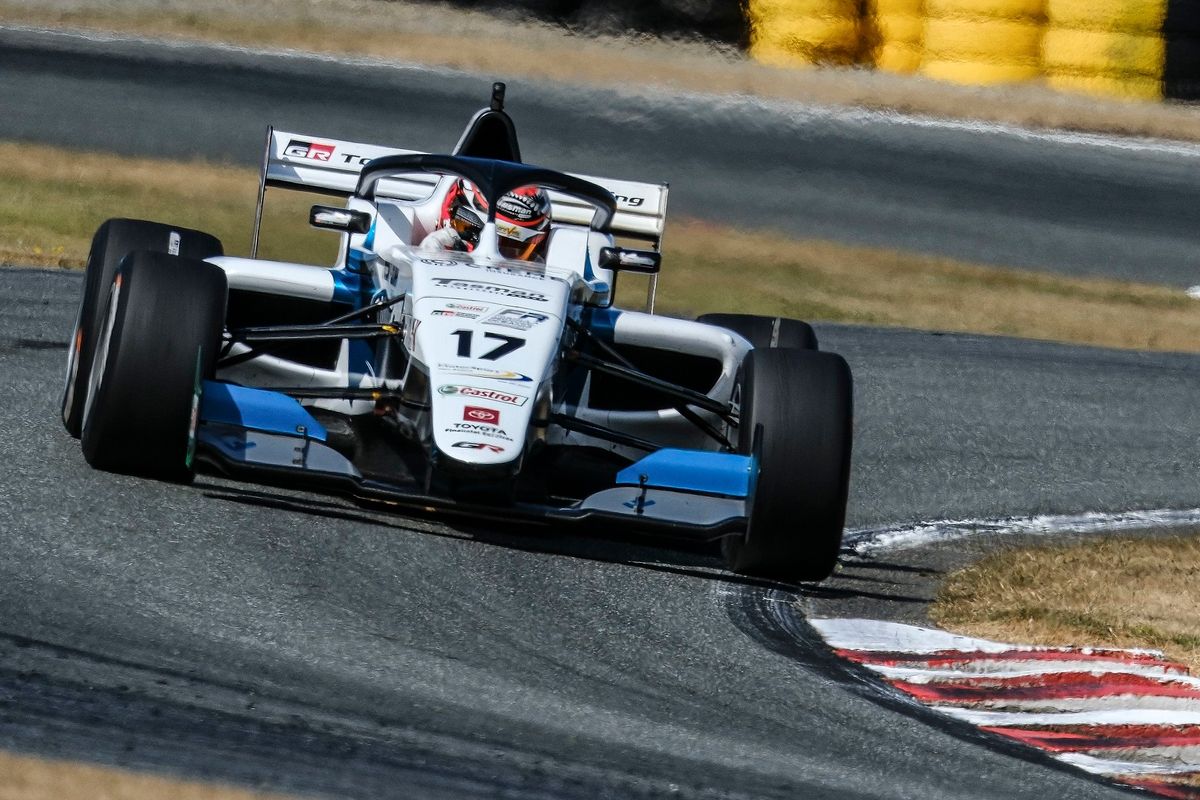 Callum Hedge on FR Oceania pole at Teretonga