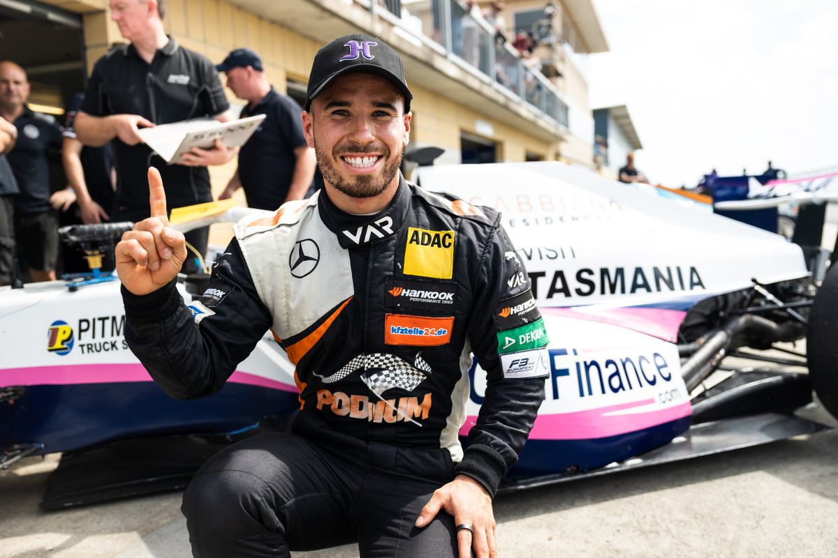 Joey Mawson begins 2023 season with S5000 pole position in Tasmania