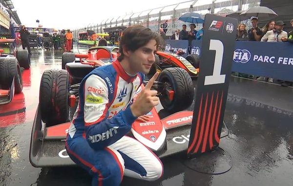 Rafael Câmara controls interruptions to take F3 feature race victory in Melbourne