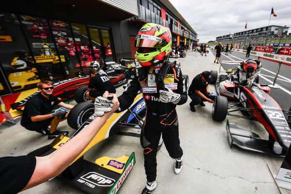 Liam Lawson takes New Zealand Grand Prix victory