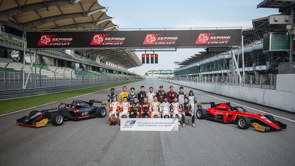 WEEKEND PREVIEW: Aussies racing all over as Australasian season gets into high gear