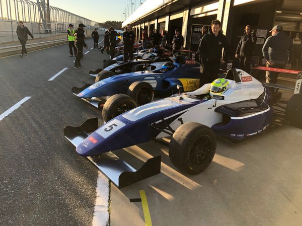 Luis Leeds on top in Formula 4 despite Super Saturday scramble