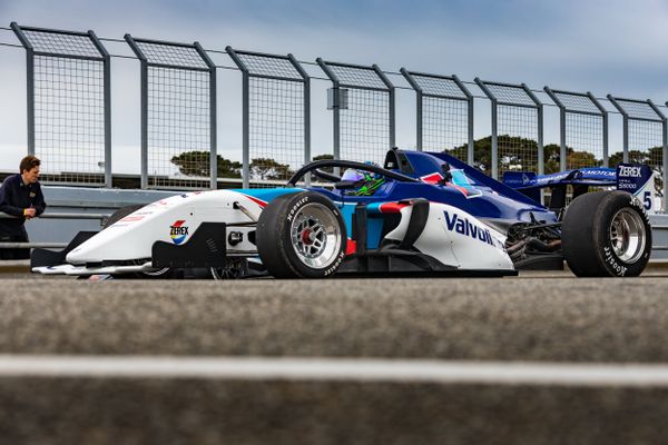 SBS to broadcast S5000 debut live on free-to-air TV