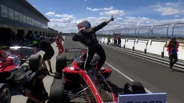 Joey Mawson returns to form to take out S5000 opener