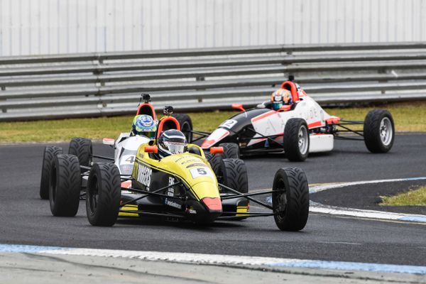 Jordyn Sinni walks away with Formula Ford round victory in Sandown