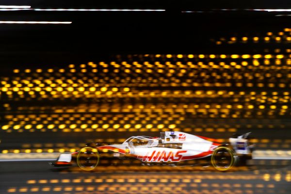 Carlos Sainz pipped by Kevin Magnussen in late-night session on day two of F1 pre-season test