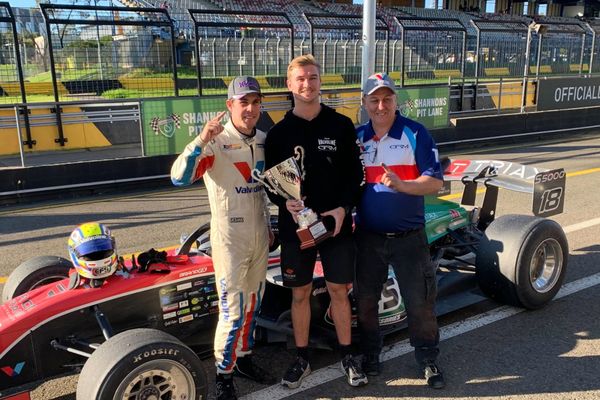 Aaron Cameron wins dramatic S5000 Sydney feature race