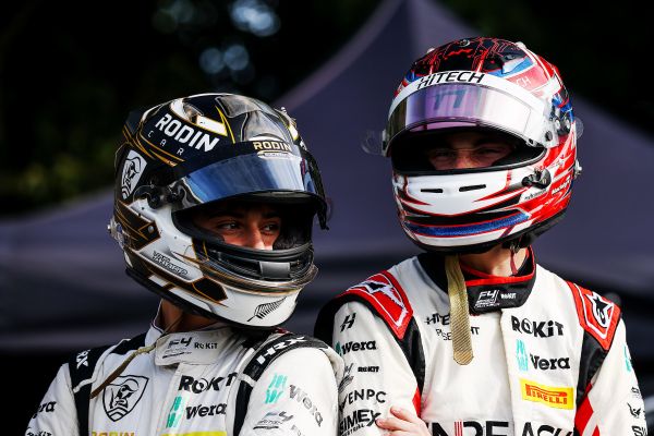 Kiwi Louis Sharp battling for British F4 title in Brands Hatch finale