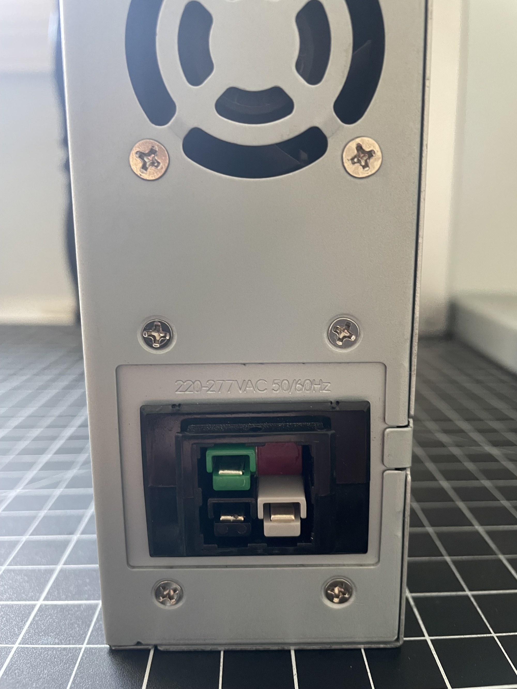 avalon 3400 Plus PSU 4pin power socket