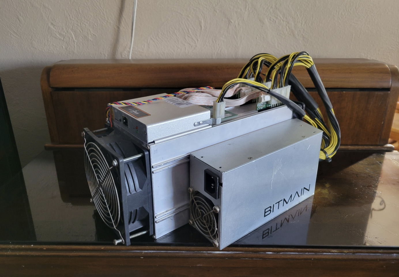 Antminer S9