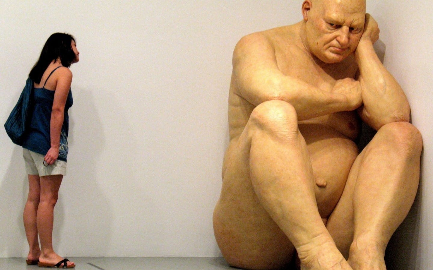 Ron Mueck: Sculpting the Human Condition