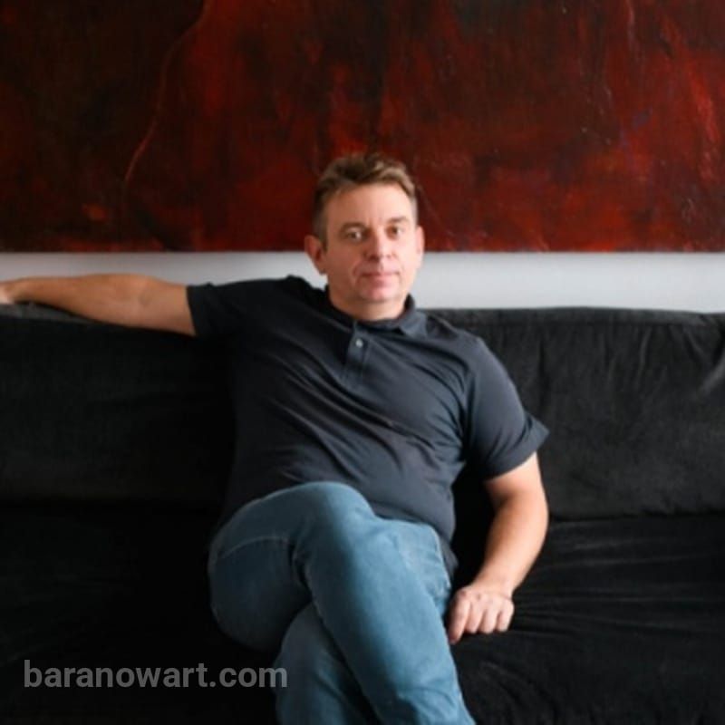 Contemporary artist Yuri Veselik