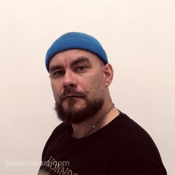 Contemporary artist Kiyanitsa