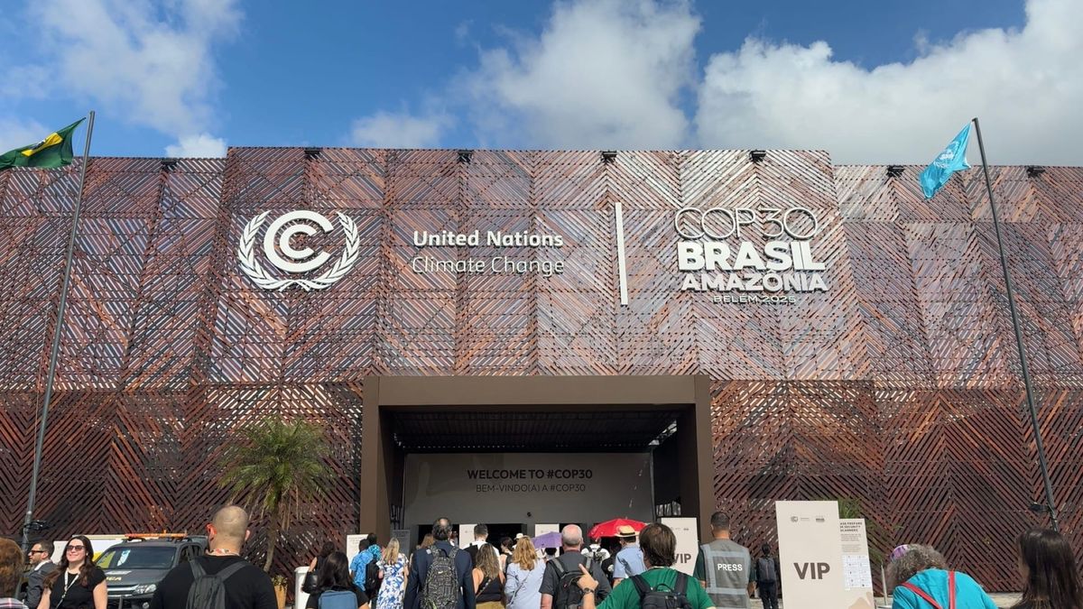 Sveriges regering tystar oss unga i klimatdebatten