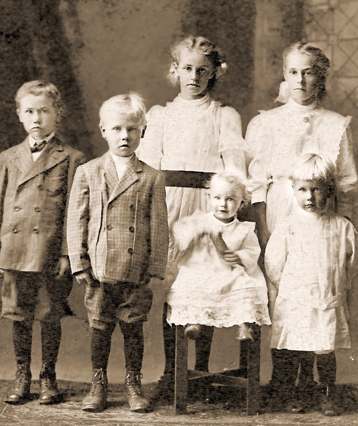 Sorensen children circa 1910