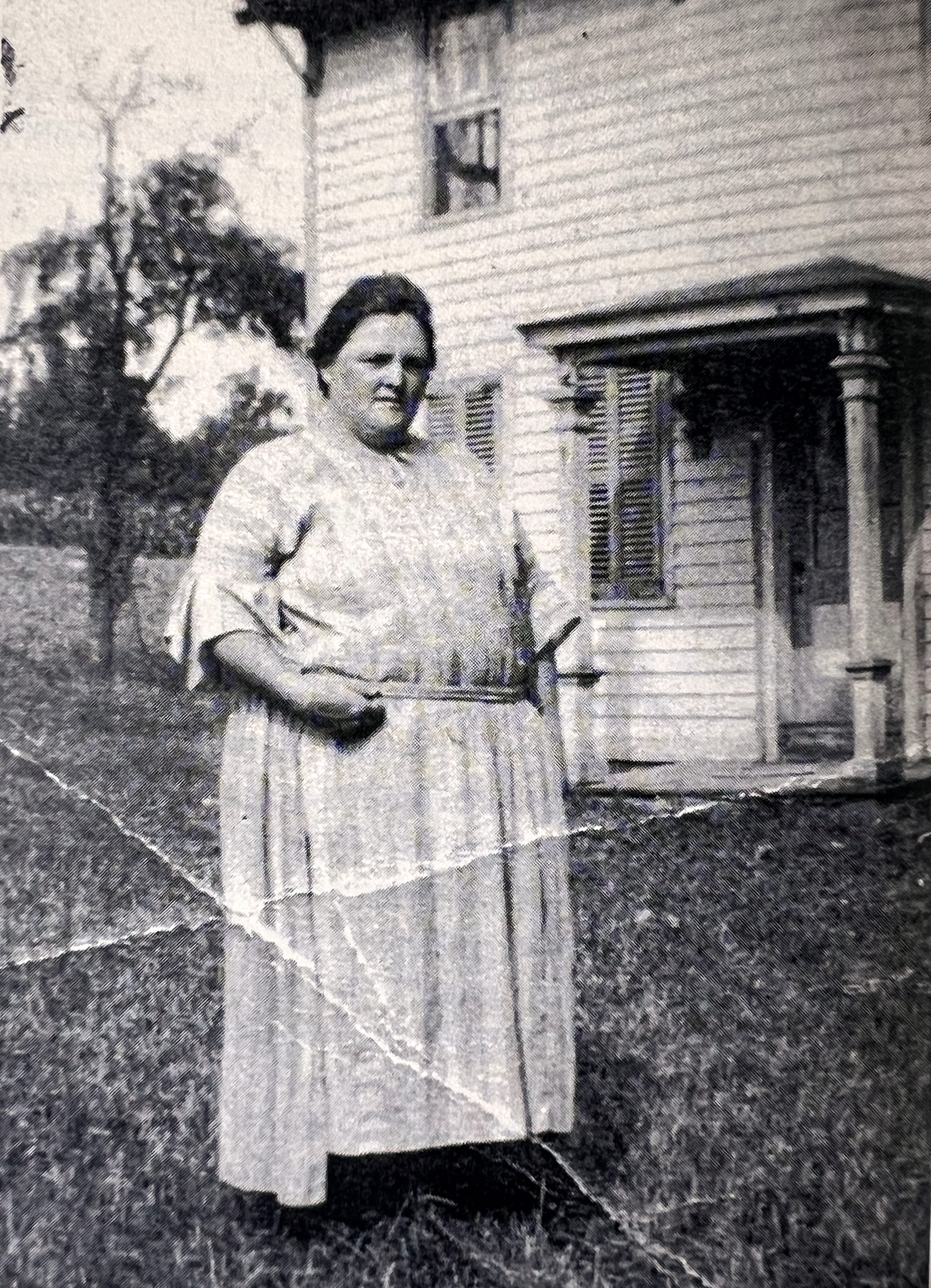 Nellie Downs Lounsbury, circa 1920