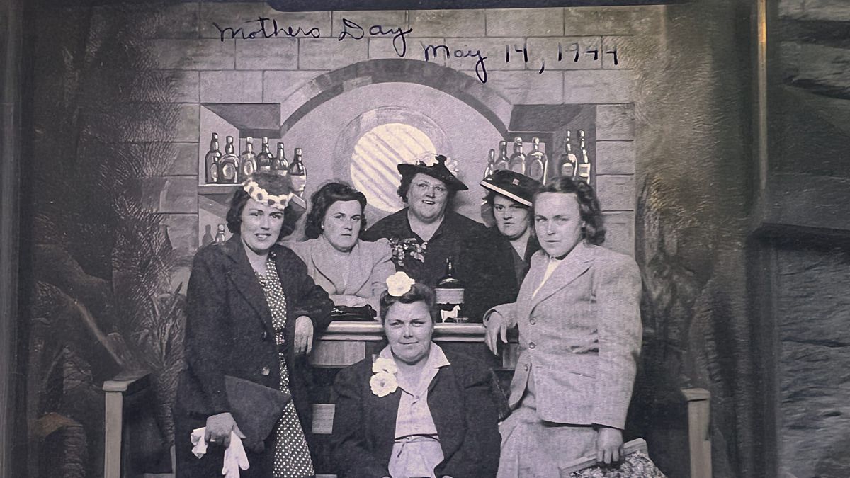 Tracing a family tree's matrilineal line on Mother's Day