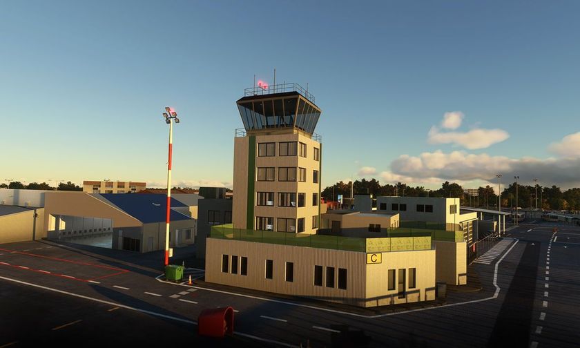 Pilot Experience Sim Updates Biarritz Airport in France