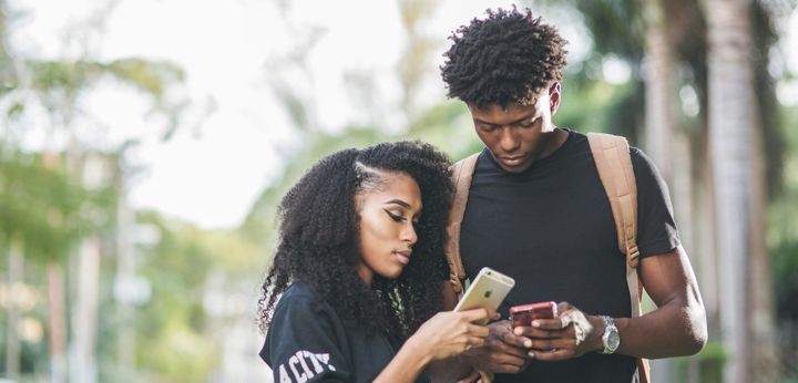 Why We Trust a Stranger on Instagram More Than an Ad: The Psychology Behind Influencer Marketing