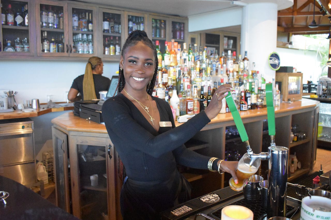 Happy Hour at Catch 21 Grill and Sports Bar in Sint Maarten