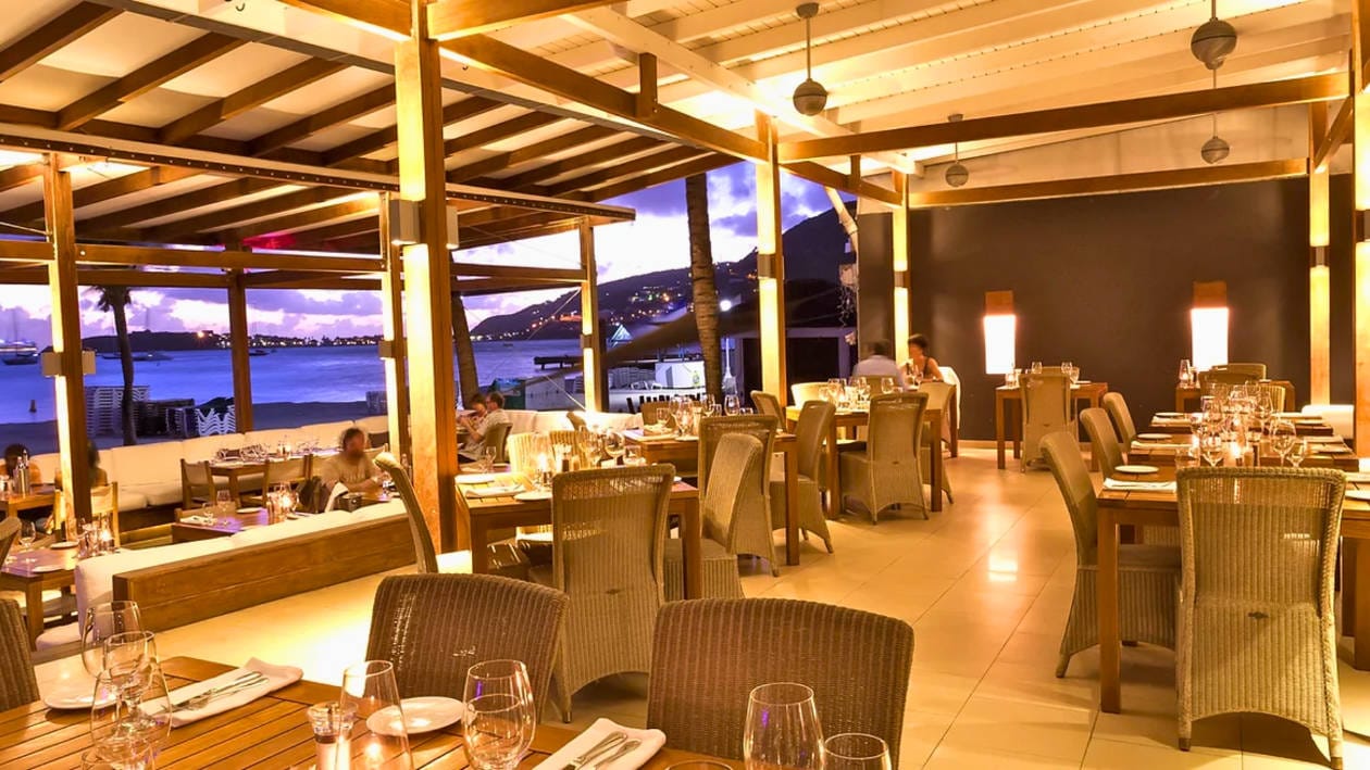 The Ocean Lounge Restaurant at The Holland House Beach Hotel Sint Maarten