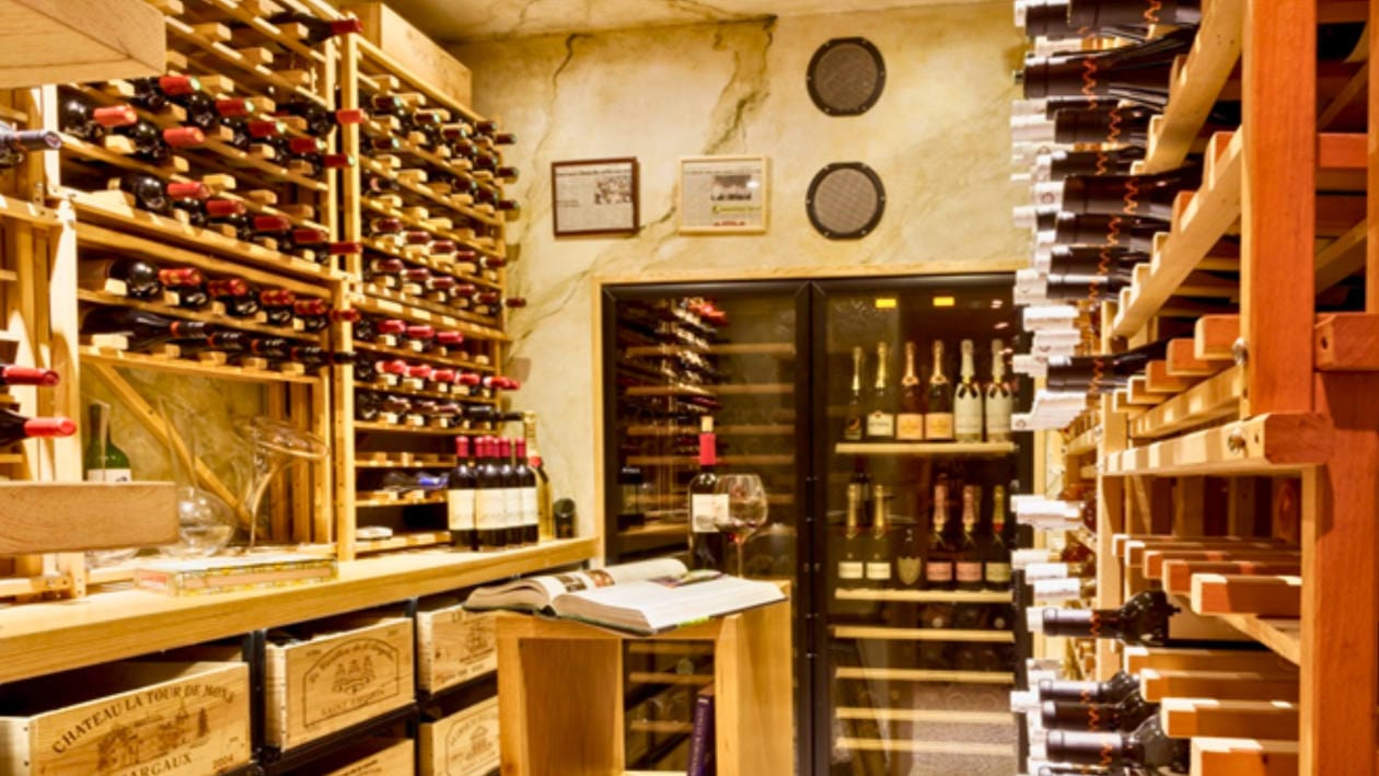 Ocean Lounge Restaurant St Maarten Wine Cellar