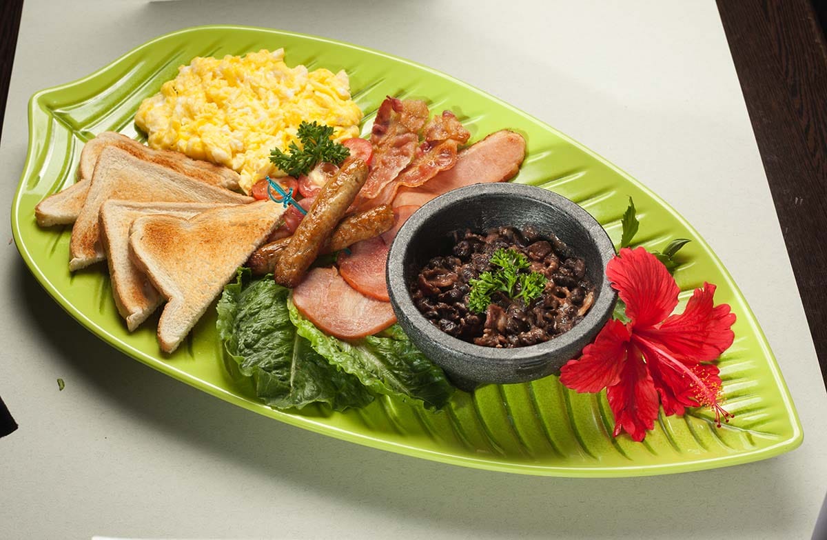 Breakfast at Rendez Vous Lounge in St Maarten