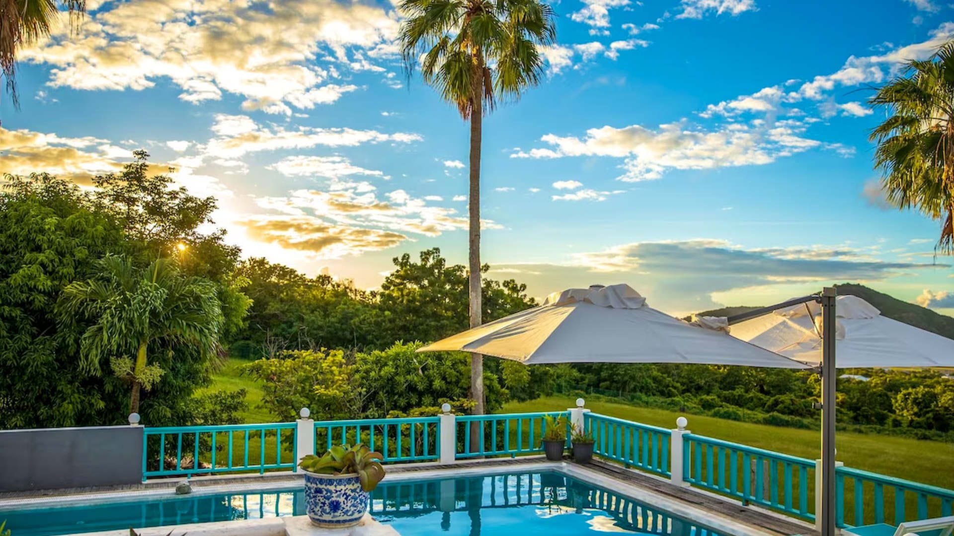 Quill Gardens Boutique Hotel pool view