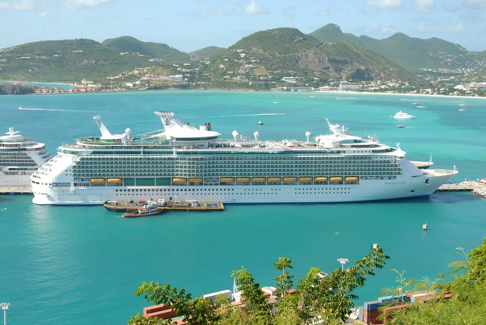 Cruise Ship St Maarten