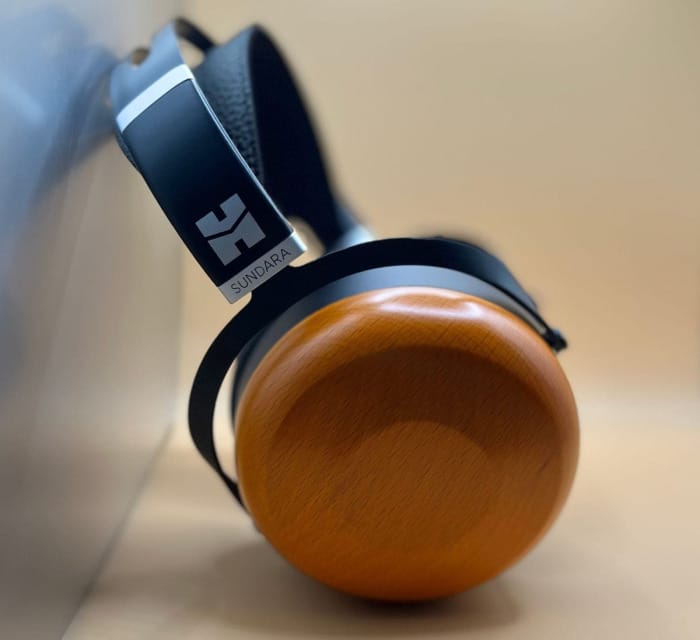 HIFIMAN Sundara Closed Back Photos