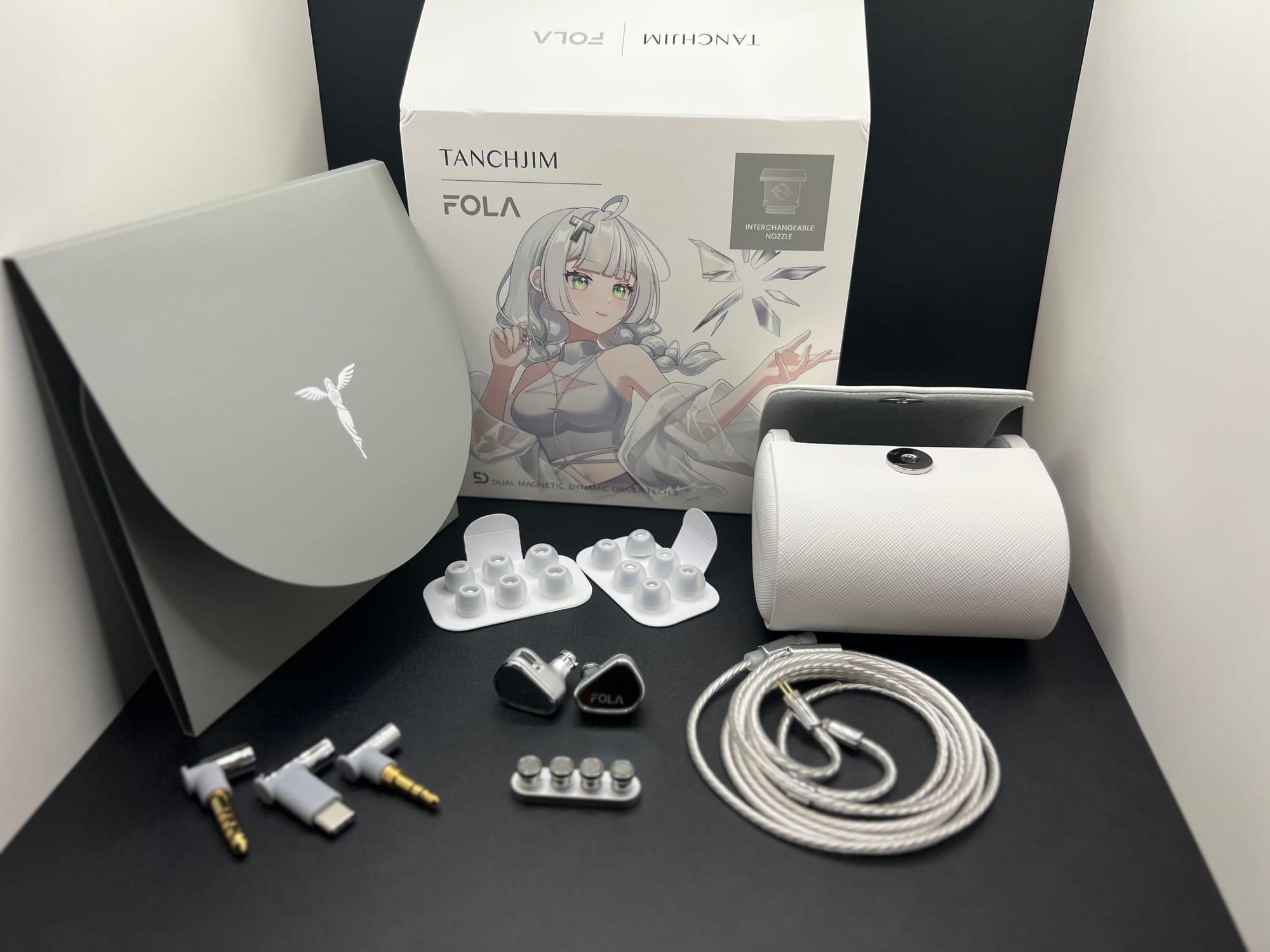 Whats in the box? Tanchjim Fola